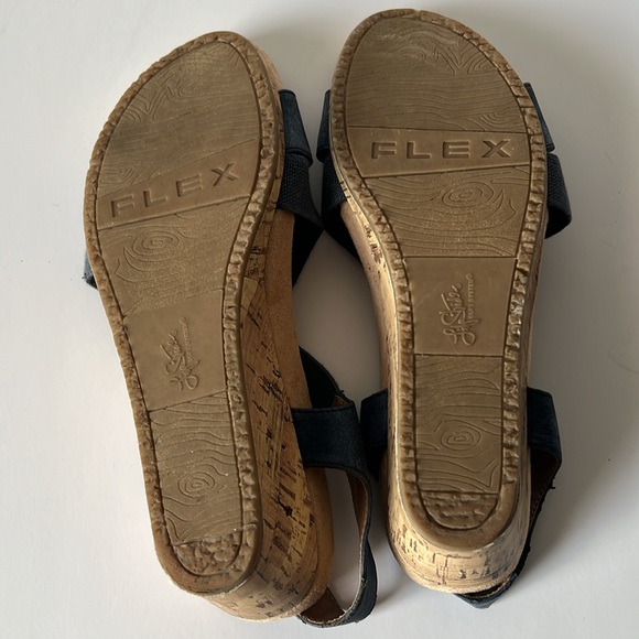 Life Stride Flex Soft System Sandals 7.5 M Denim blue suede 2.5” wedge heel - Picture 6 of 7